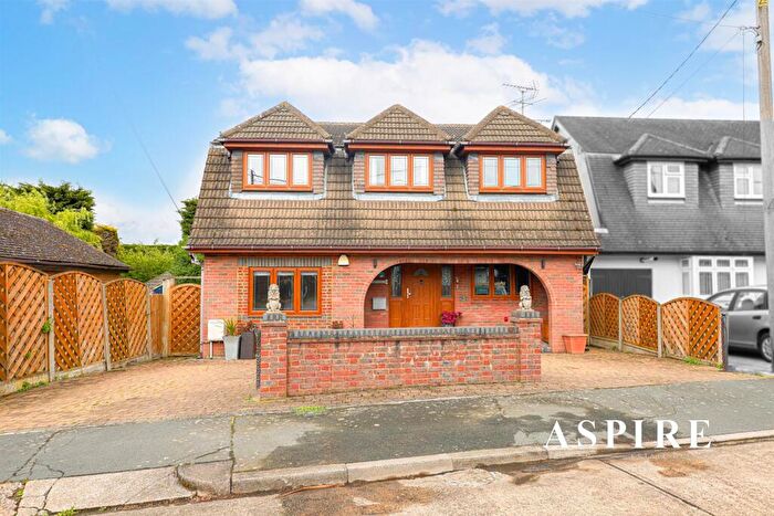 5 Bedroom Detached House For Sale In Eric Road, Bowers Gifford, Basildon, SS13