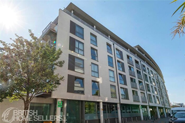 1 Bedroom Apartment For Sale In Deals Gateway, London, SE13