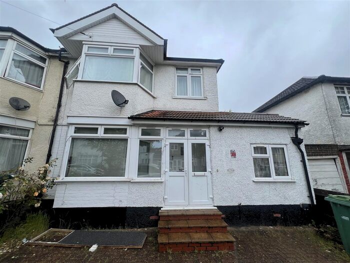 4 Bedroom Semi-Detached House To Rent In Sudbury Heights Avenue, Sudbury, Wembley, UB6