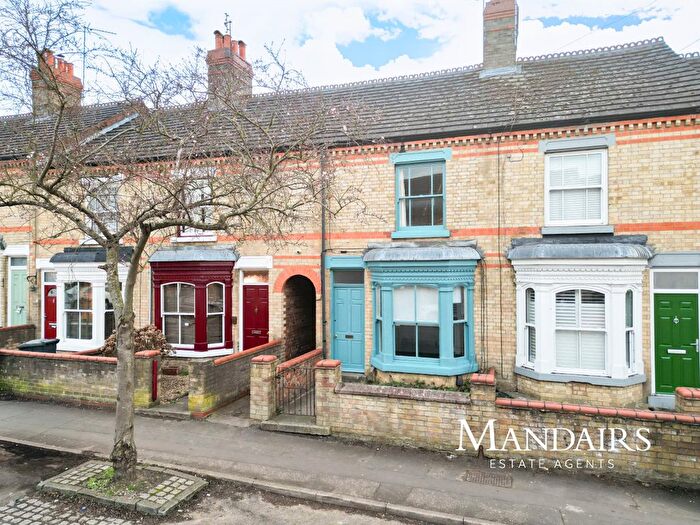 3 Bedroom Terraced House For Sale In Queens Road, Fletton, Peterborough, PE2