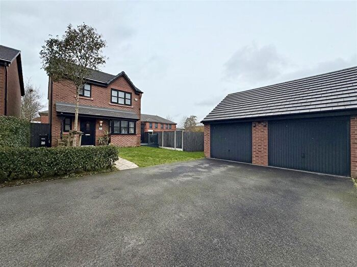 3 Bedroom Detached House For Sale In Railway Road, Horwich, BL6