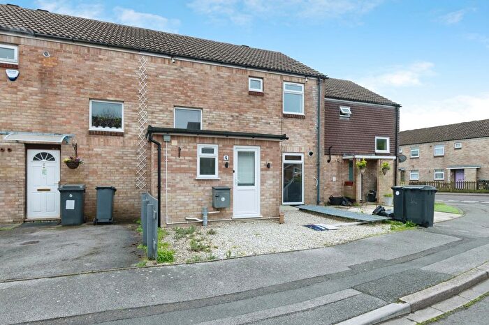 3 Bedroom Terraced House For Sale In Tyrrell Gardens, Townsend, Bournemouth, Dorset, BH8