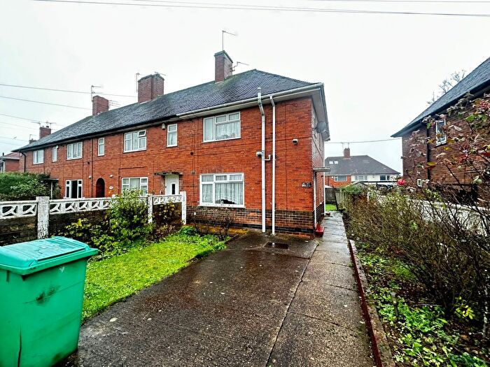 3 Bedroom Semi Detached House For Sale In Frinton Road, Nottingham, NG8
