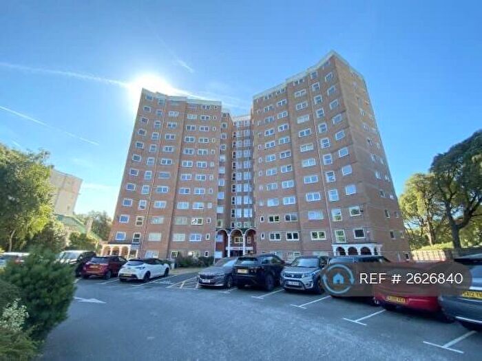 3 Bedroom Flat To Rent In Craghead, Bournemouth, BH1