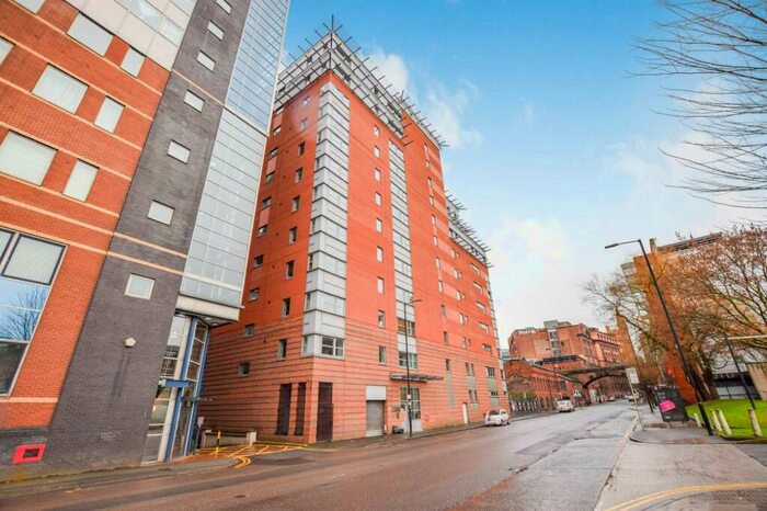 2 Bedroom Flat To Rent In Montana House, Princess Street, Southern Gateway, Manchester, M1