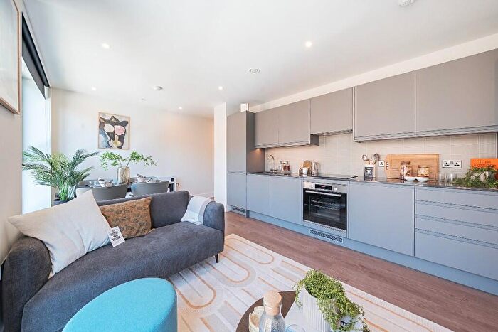 2 Bedroom Apartment To Rent In Uncle Leeds, Whitehall, Leeds, LS12