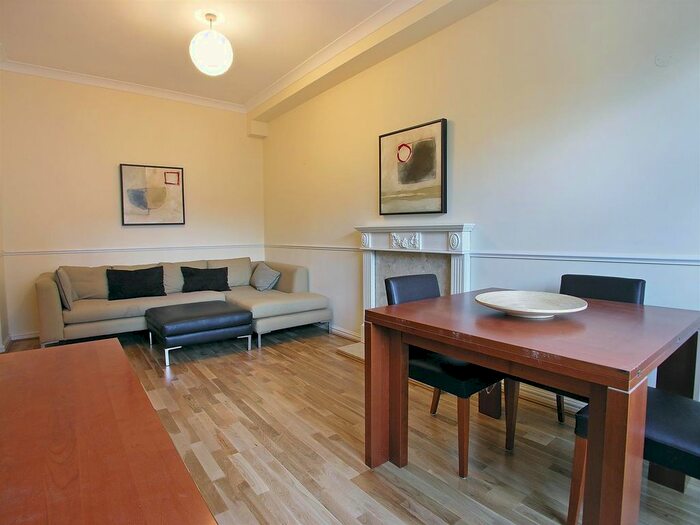 2 Bedroom Flat To Rent In Royal Tower Lodge, Cartwright Street, London, E1