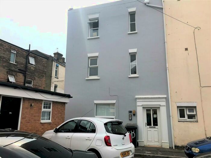 1 Bedroom Flat To Rent In South View Place, Bournemouth, BH2