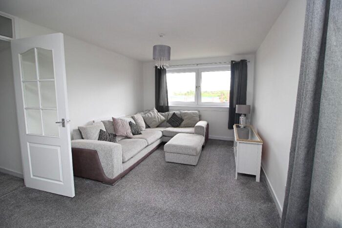 2 Bedroom Flat To Rent In Tarbolton, East Kilbride, G74