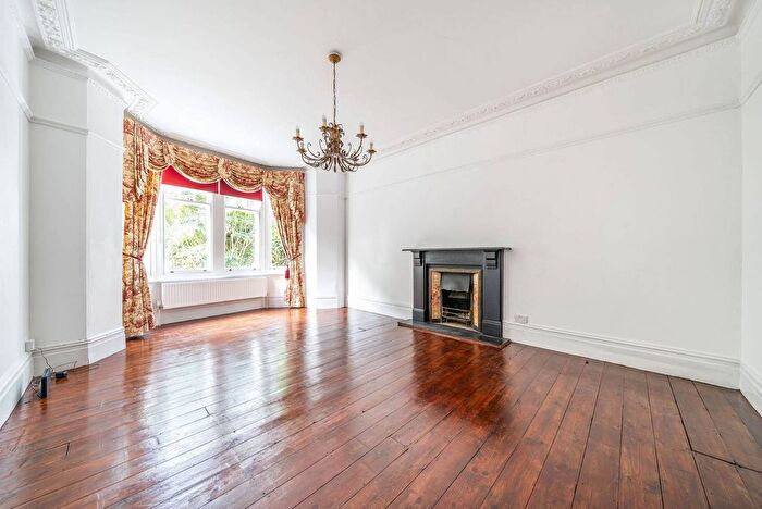 5 Bedroom Property To Rent In Stanway Gardens, Ealing Common, London, W3