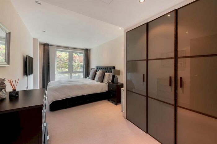 1 Bedroom Flat To Rent In Doulton House, Park Street, London, SW6