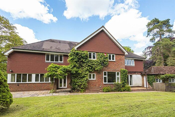5 Bedroom Detached House To Rent In Penwith Drive, Haslemere, GU27