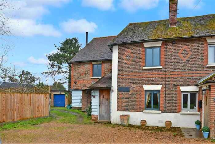 4 Bedroom Semi-Detached House For Sale In Crook Road, Brenchley, Tonbridge, Kent, TN12