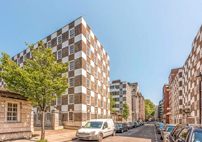 2 Bedroom Flat To Rent In Bennett House, London, SW1P