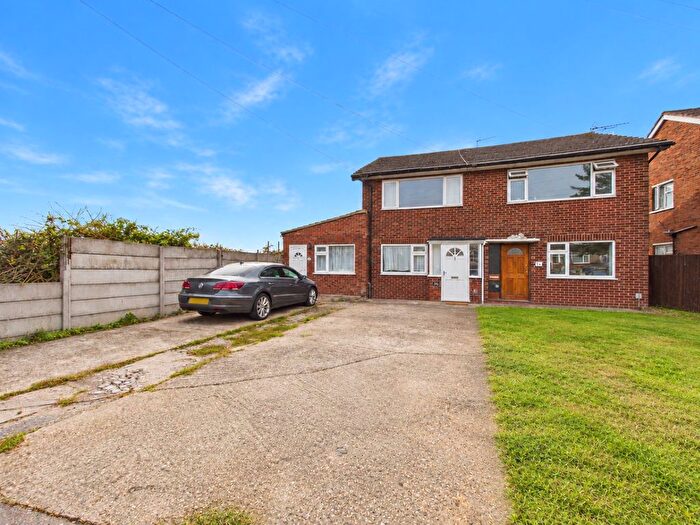 3 Bedroom Terraced House For Sale In Stifford Road, Aveley, South Ockendon, Essex, RM15