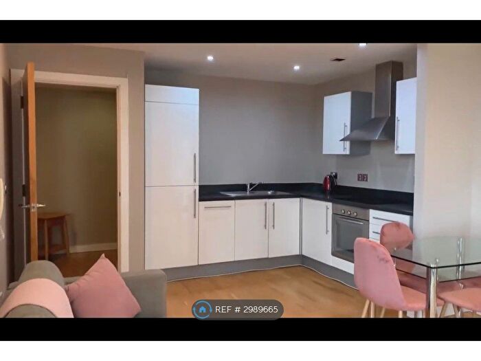 1 Bedroom Flat To Rent In Millennium Tower, Salford, M50