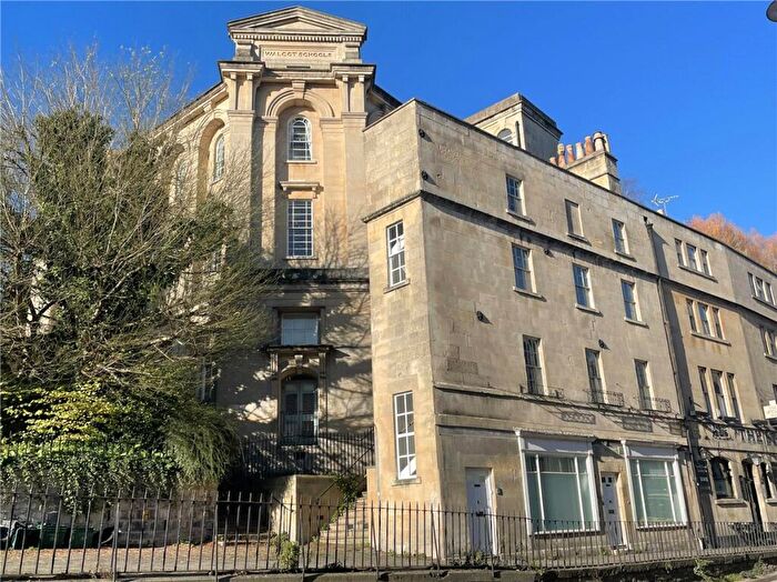 2 Bedroom Maisonette For Sale In Vineyards, Bath, Somerset, BA1