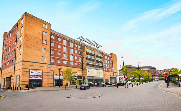 2 Bedroom Flat To Rent In Mill Court, Harlow, CM20