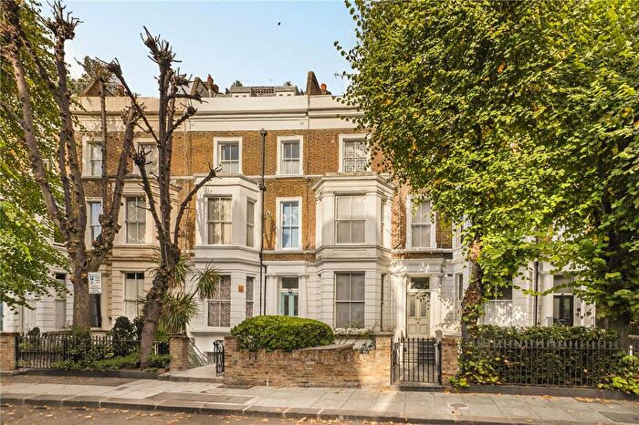 2 Bedroom Flat For Sale In Leamington Road Villas, London, W11