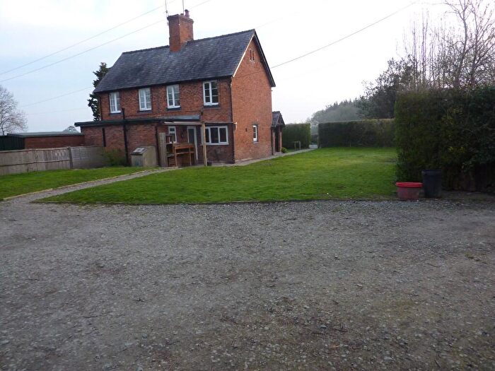 3 Bedroom Semi-Detached House To Rent In Bryn Hovah Cottage, Overton Road, Bangor-on-Dee, Wrexham, LL13