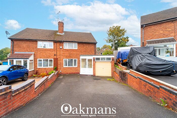 2 Bedroom Semi-detached House For Sale In Valbourne Road, Birmingham, B14