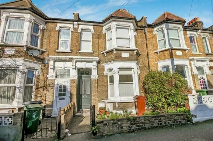 2 Bedroom Flat To Rent In Orford Road, London, E17