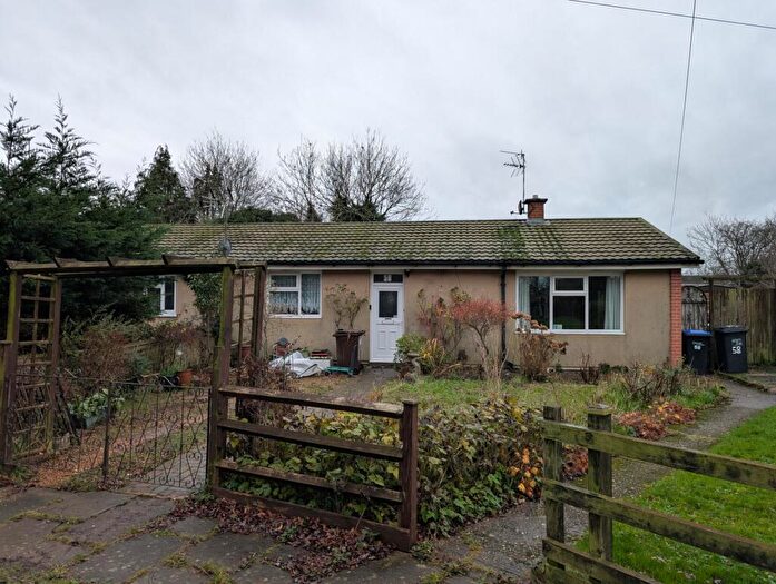 2 Bedroom Bungalow For Sale In Castle Avenue, Duston, NN5