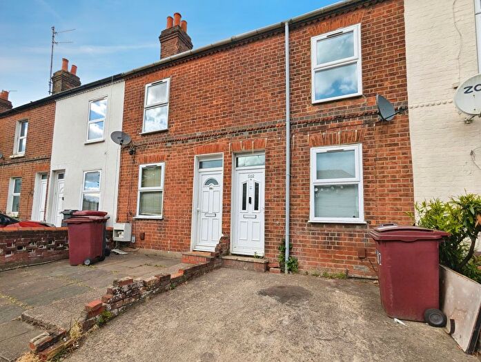 3 Bedroom Terraced House For Sale In Oxford Road, Reading, Berkshire, RG30