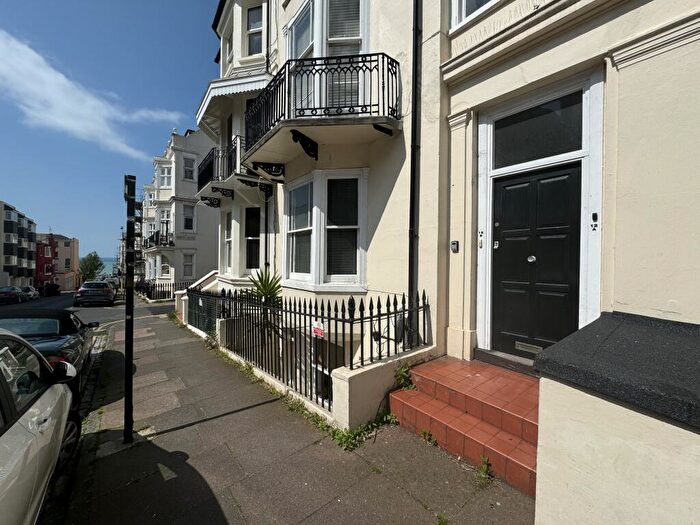 1 Bedroom Flat To Rent In Bedford Place, BN1