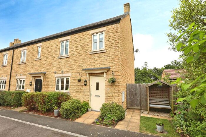 3 Bedroom End Of Terrace House For Sale In Albemarle Close, Moreton-in-Marsh, Gloucestershire, GL56