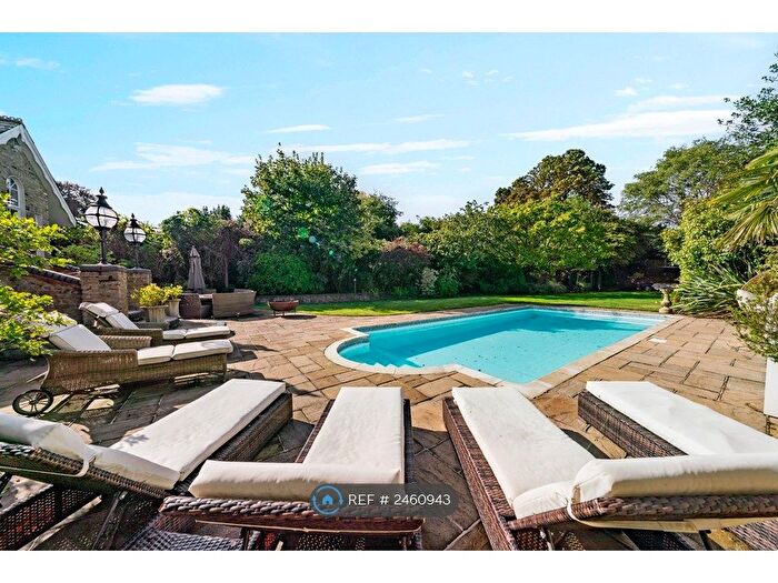 6 Bedroom Detached House To Rent In Court Road, London, SE9