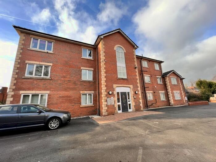2 Bedroom Flat For Sale In Hough Street, Bolton, BL3