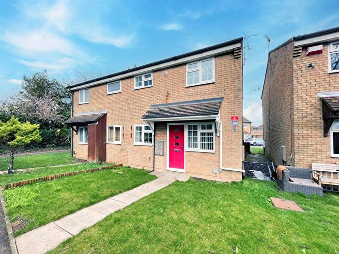 1 Bedroom House For Sale In Hanway, Gillingham, ME8