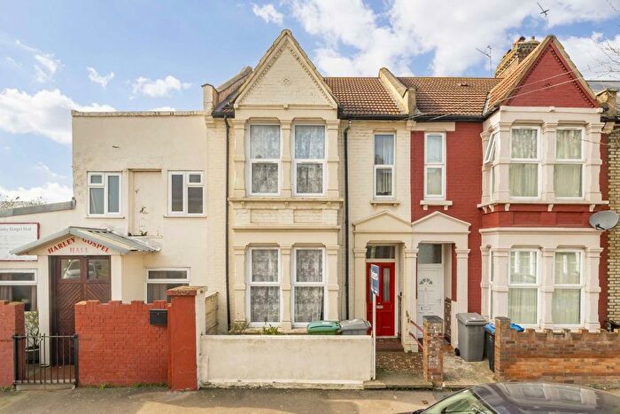 4 Bedroom Property For Sale In Harley Road, Harlesden, NW10