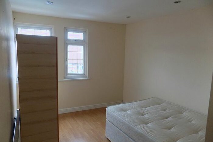 5 Bedroom Flat To Rent In Northolt Road, Harrow, HA2