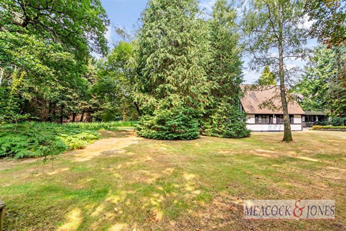5 Bedroom Detached House For Sale In Frog Street, Kelvedon Hatch, Brentwood, CM15