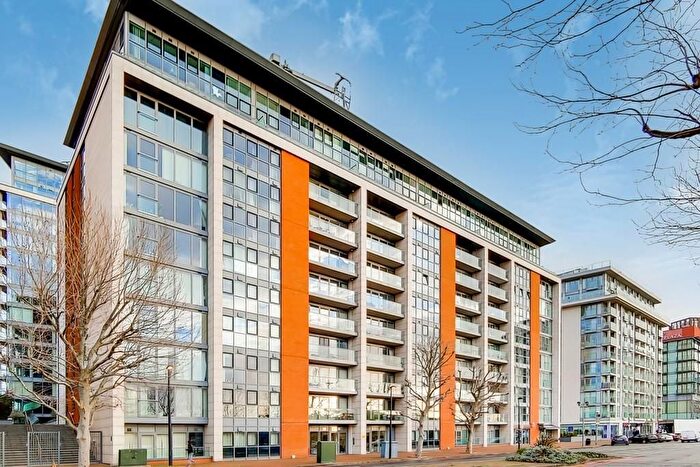 2 Bedroom Flat To Rent In Adriatic Apartments, Western Gateway, Royal Victoria Docks, Excel, London, E16