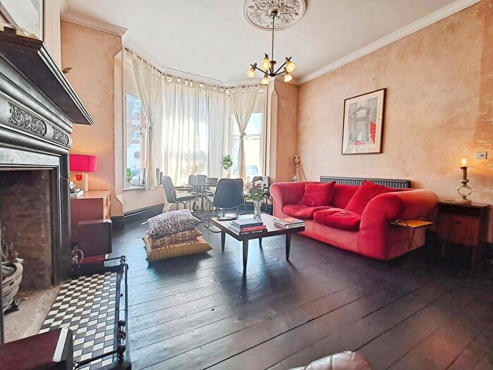 1 Bedroom Flat For Sale In Harold Road, Cliftonville, Margate, Kent, CT9