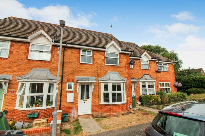 3 Bedroom House To Rent In Morris Court, Aylesbury, HP21