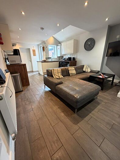 7 Bedroom House To Rent In Dawlish Road, Selly Oak, West Midlands, B29