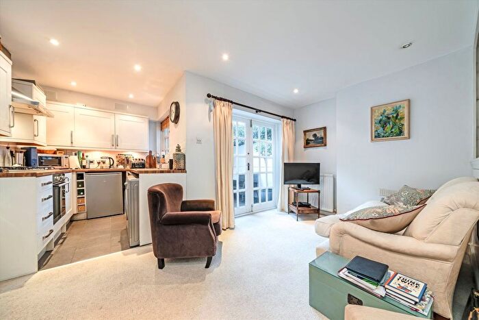 1 Bedroom Flat To Rent In Archel Road, West Kensington, W14