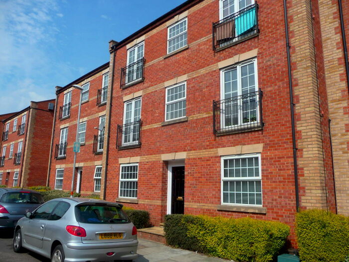 2 Bedroom Apartment To Rent In Gray Street, The Mounts, Northampton, NN1