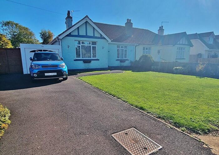 3 Bedroom Semi-Detached Bungalow For Sale In Park Lane, Bedhampton, PO9
