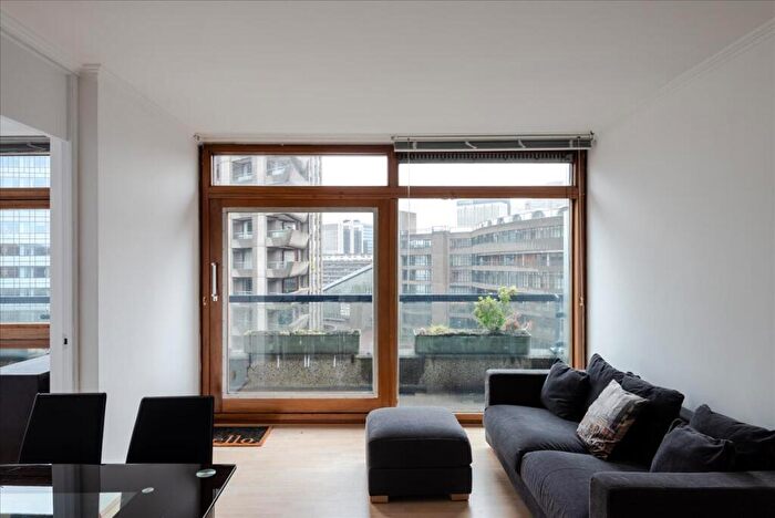 1 Bedroom Apartment To Rent In Ben Jonson House, London, EC2Y