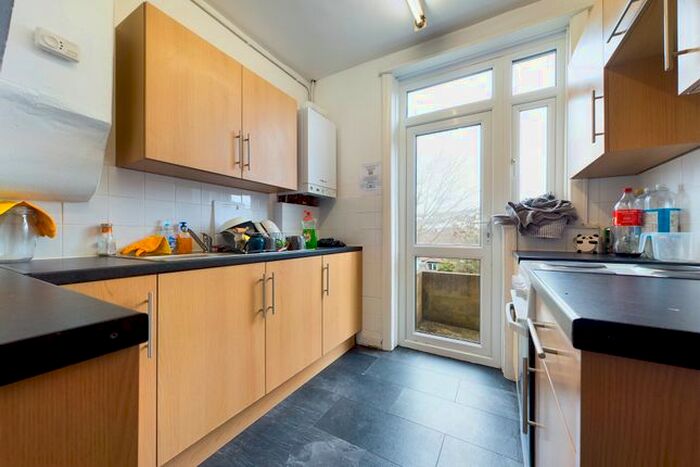 4 Bedroom Terraced House To Rent In Kimberley Road, Brighton, BN2