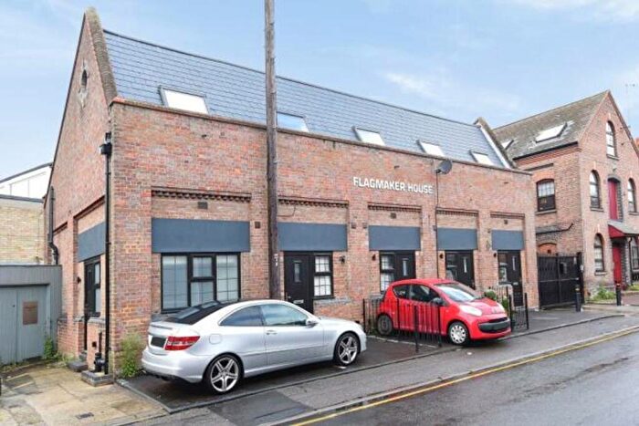 1 Bedroom End Of Terrace House To Rent In Higham Road, Chesham, HP5