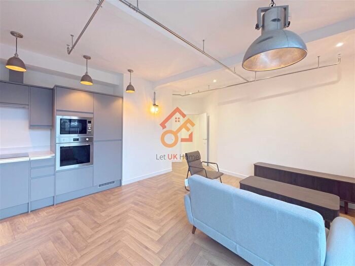 2 Bedroom Flat To Rent In Gem Buildings, Hockley Hill, Birmingham, B18