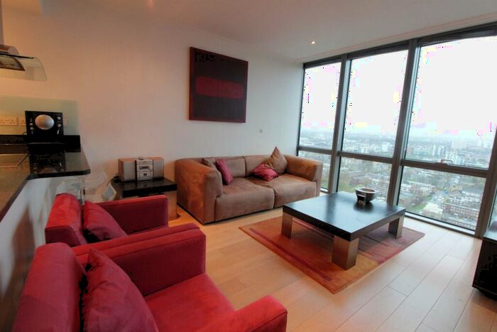 2 Bedroom Flat To Rent In West India Quay, Canary Wharf, E14