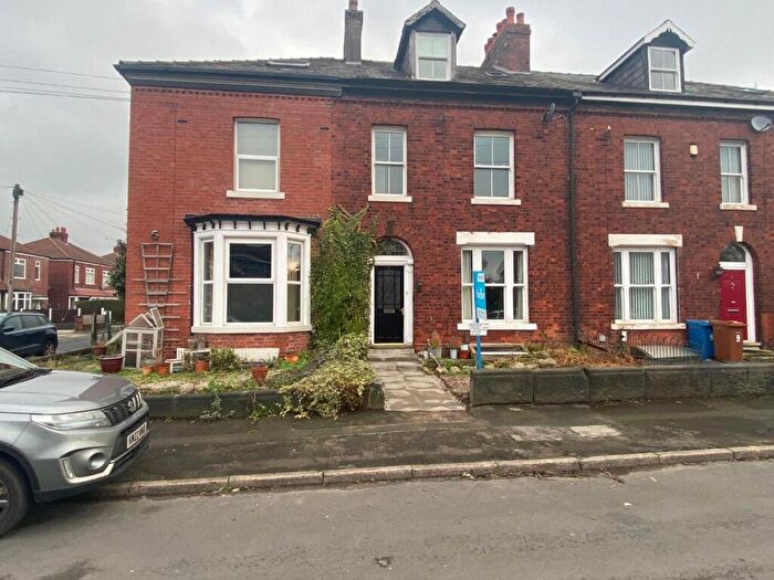 4 Bedroom Terraced House To Rent In Brookfield Avenue, Bredbury, Stockport, SK6