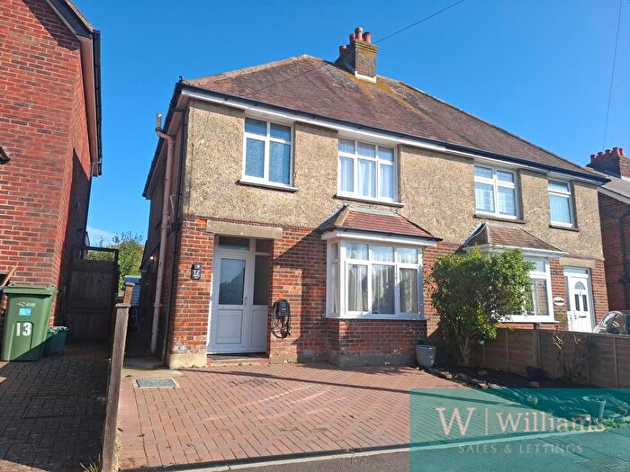 3 Bedroom Semi-Detached House For Sale In Alderbury Road, Newport, PO30